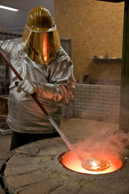 Messing-Kronleuchter aus der alten Welt