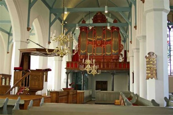 Église réformée du village Monster